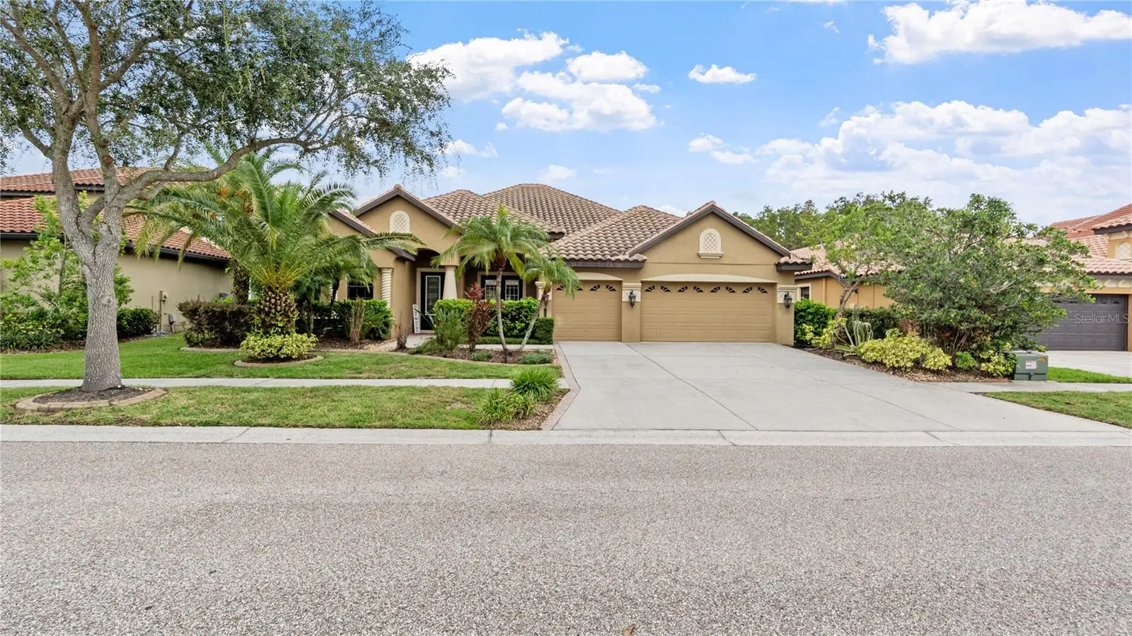 20023 Pergola Bend Lane, FL