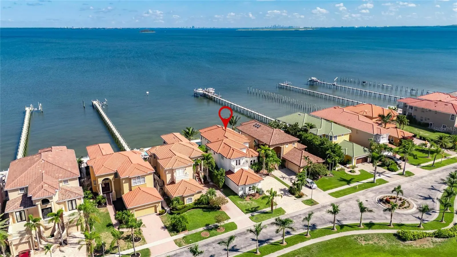 6418 Bright Bay Court, FL