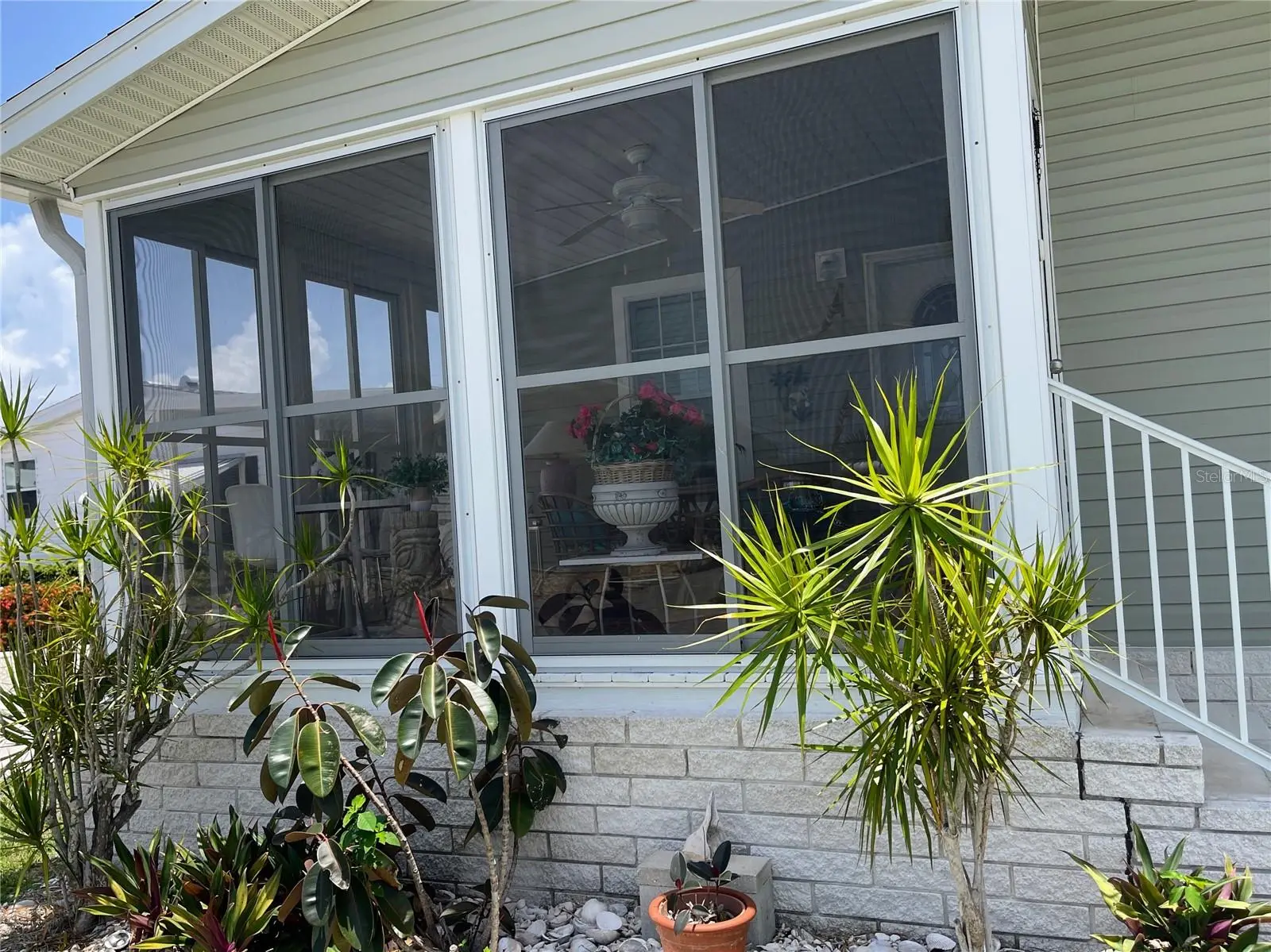 623 Leisure, FL
