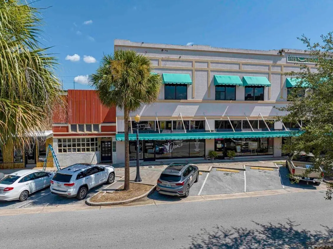 247 Stuart Avenue, FL