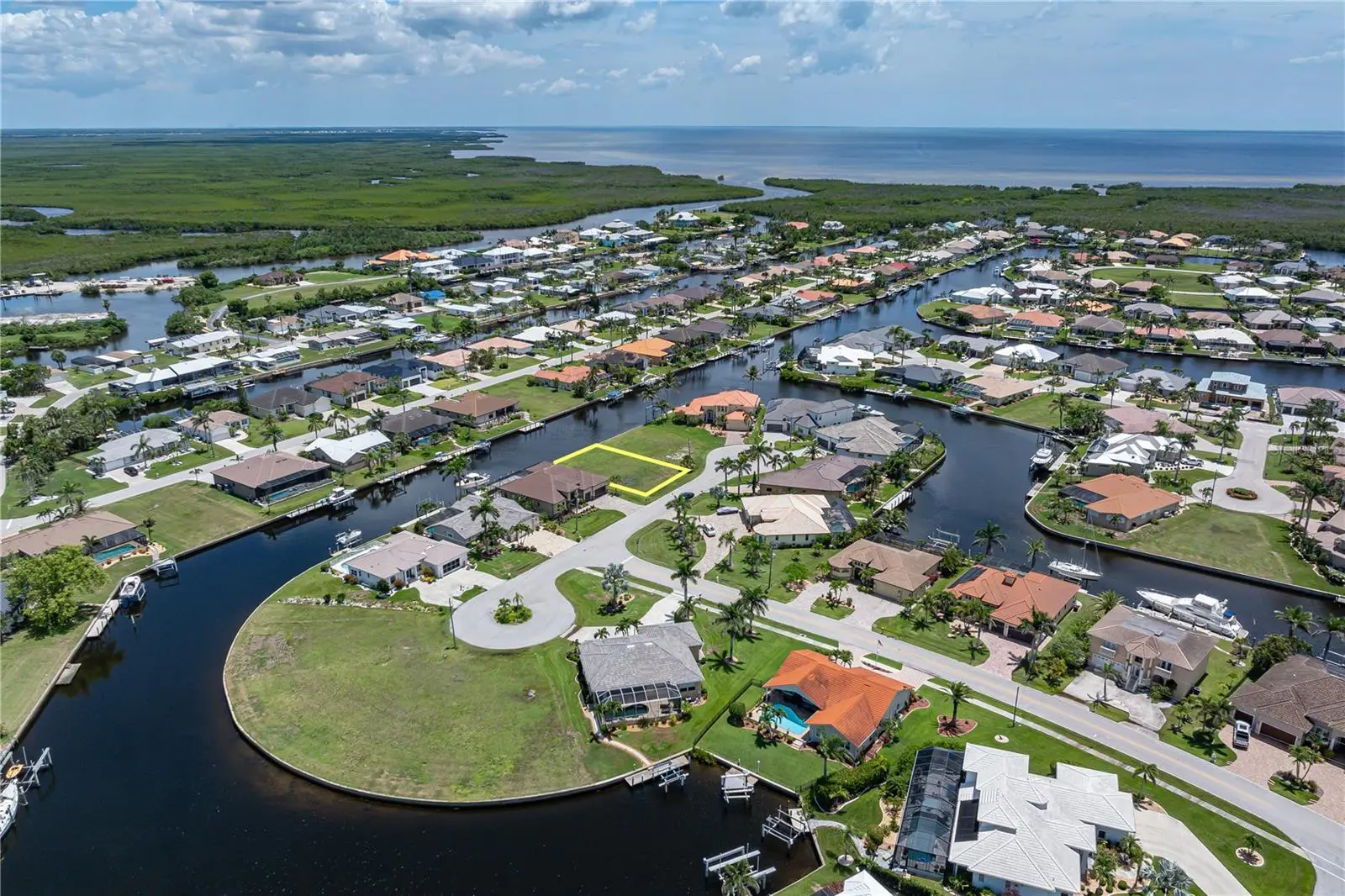 1237 Whippoorwill Court, FL
