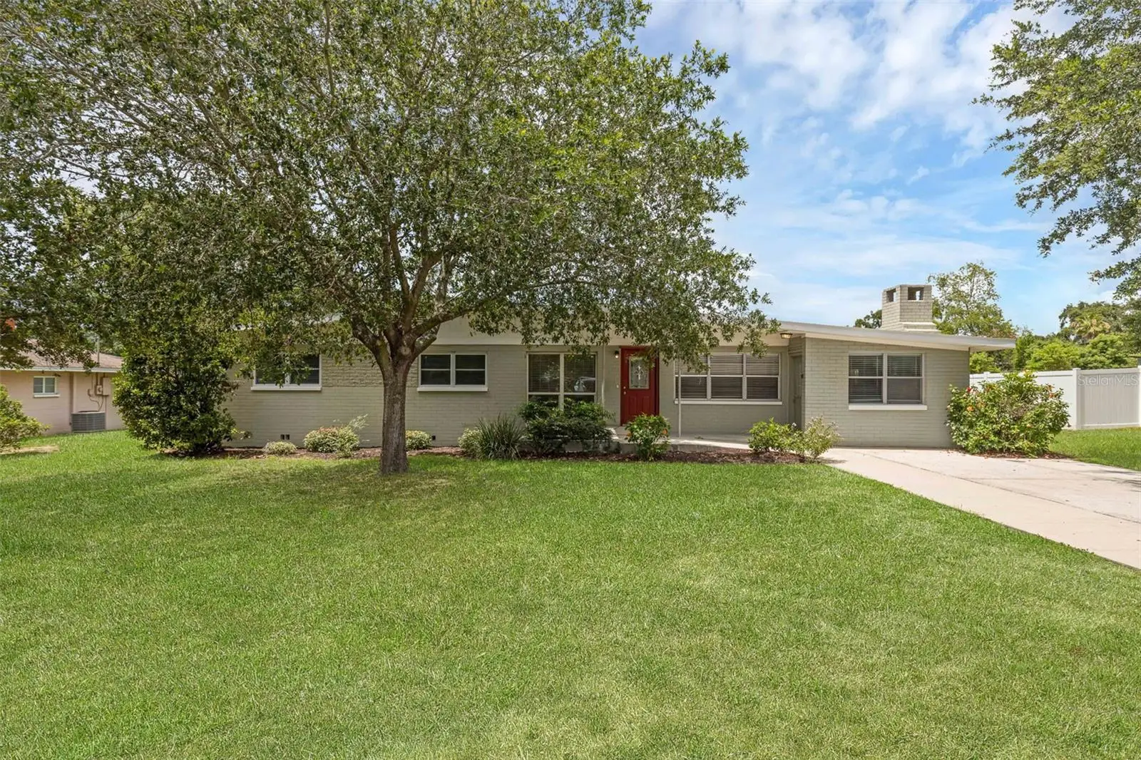 203 Lakeview Avenue, FL