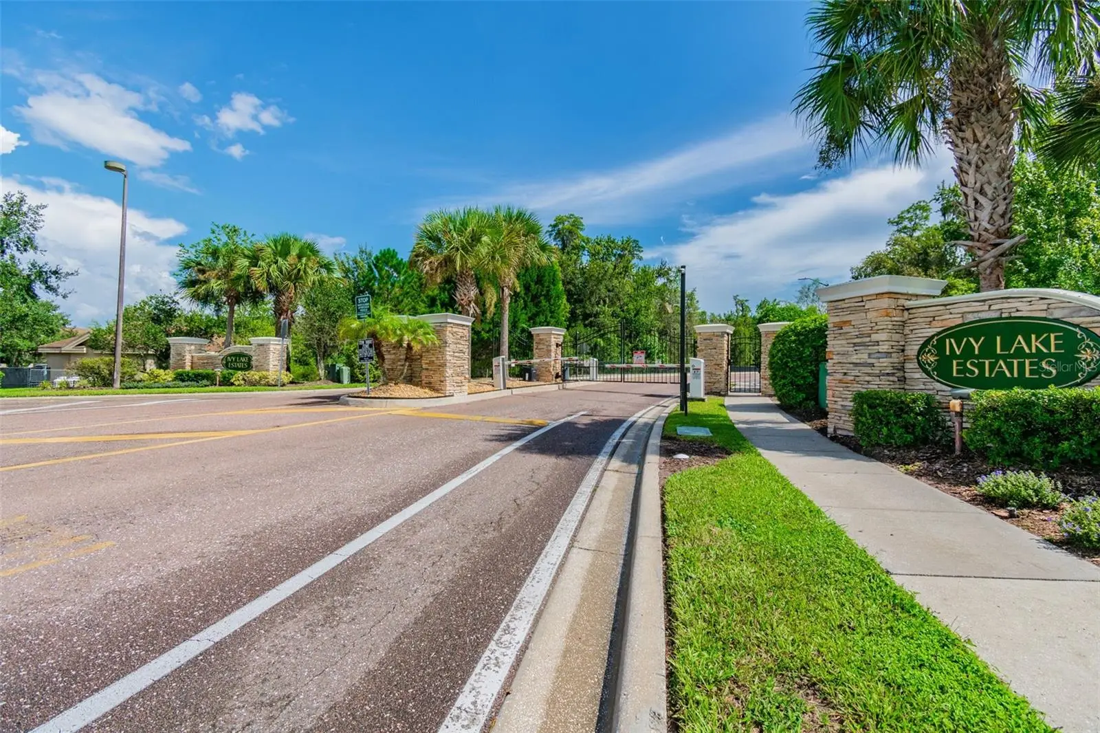 1032 Jacob Way, FL