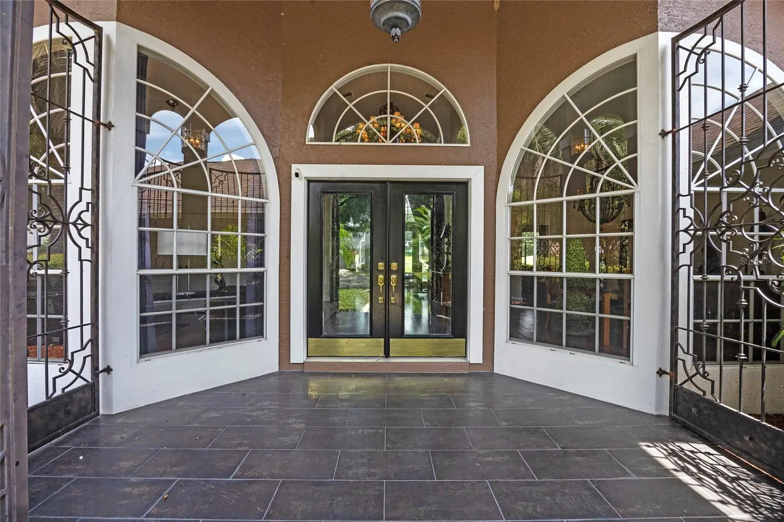 6631 Crenshaw Drive, FL