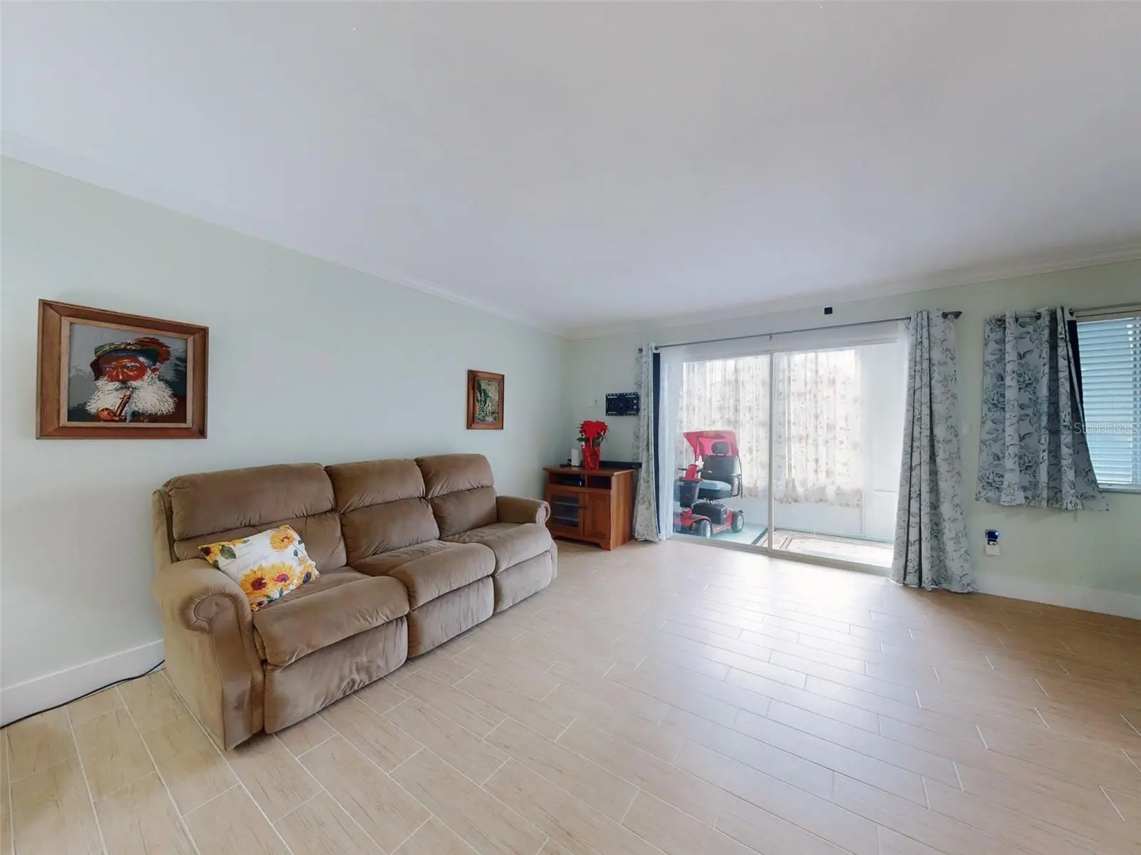 588 Bahia Circle, FL