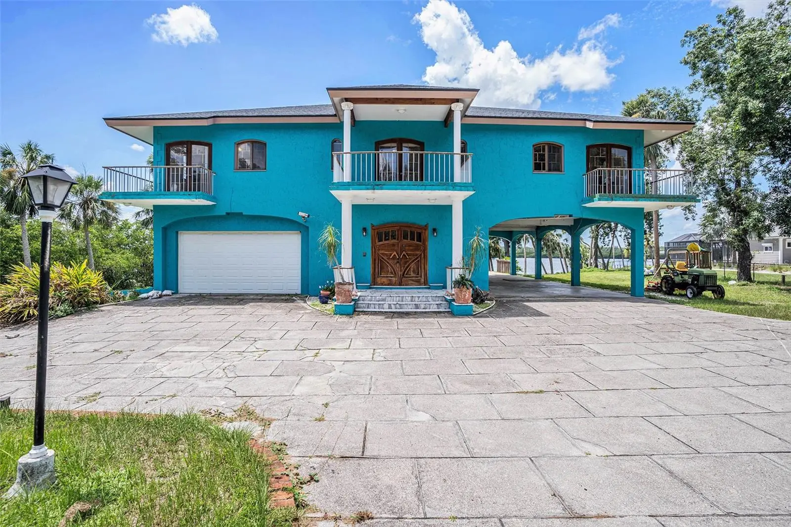 7715 Riverview Drive, FL