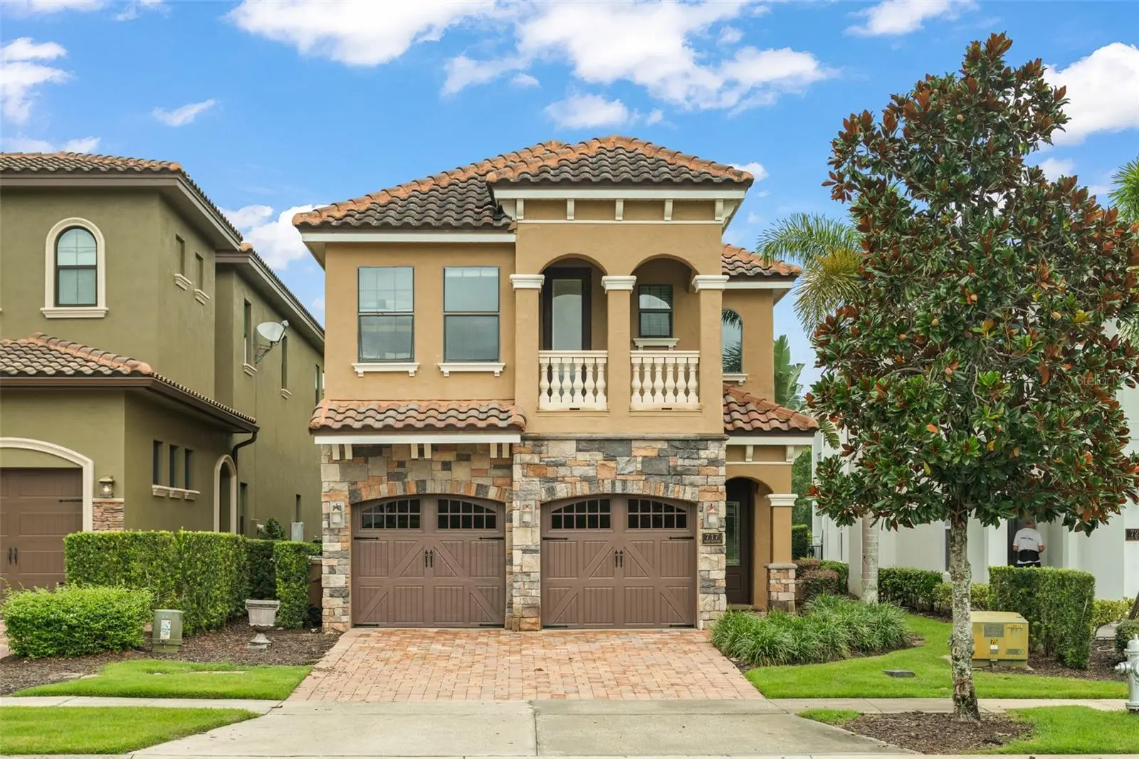 717 Desert Mountain Court, FL