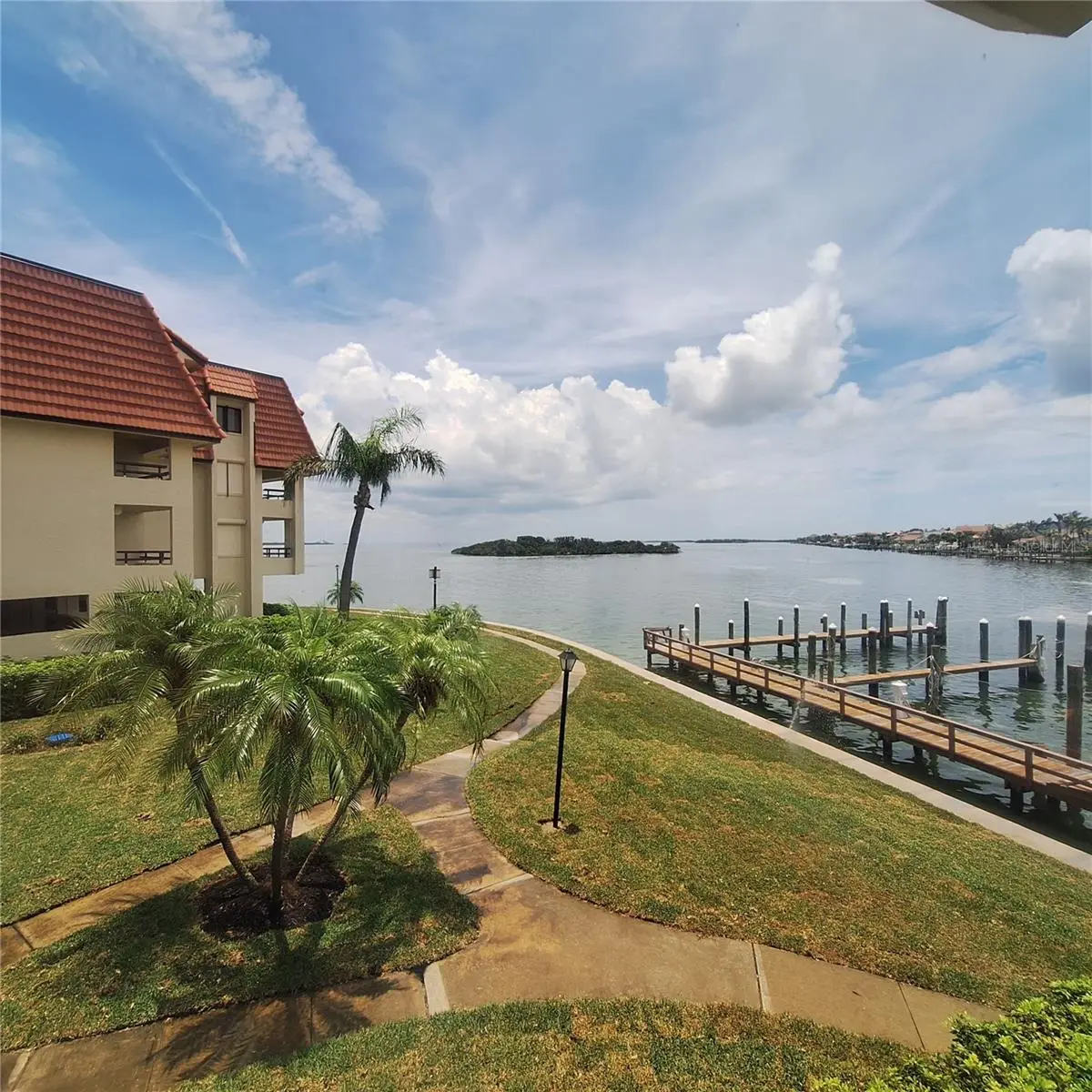 132 1st Street, FL