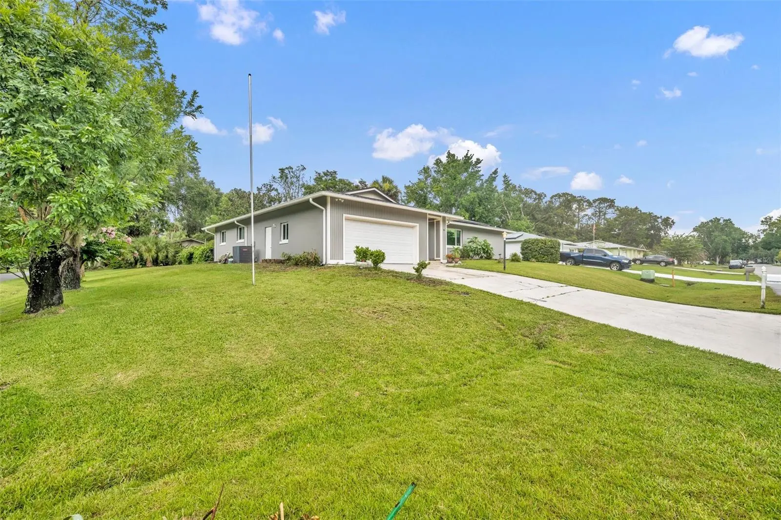 40 Blare Drive, FL