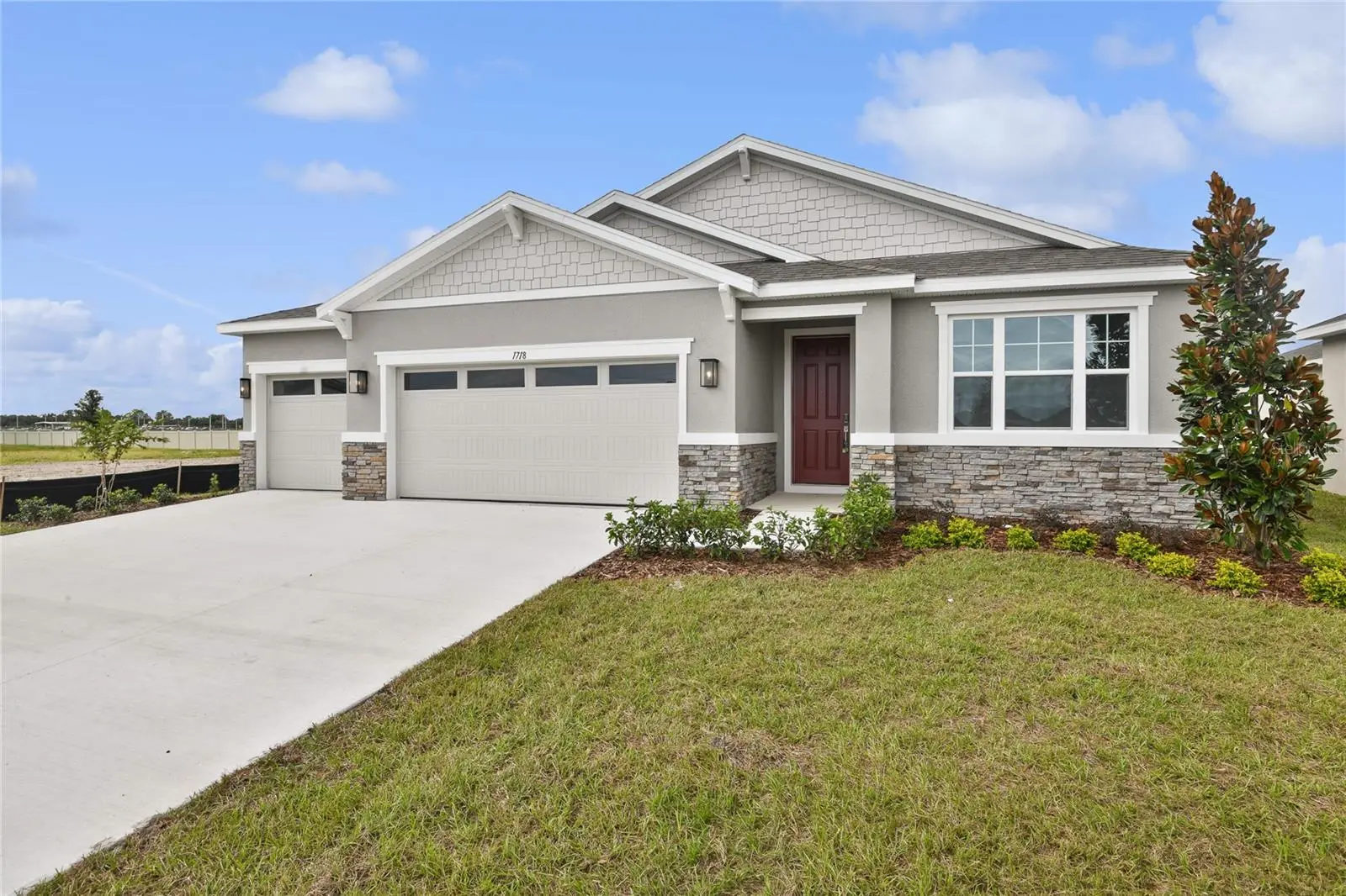 1718 Crooked Creek Street, FL