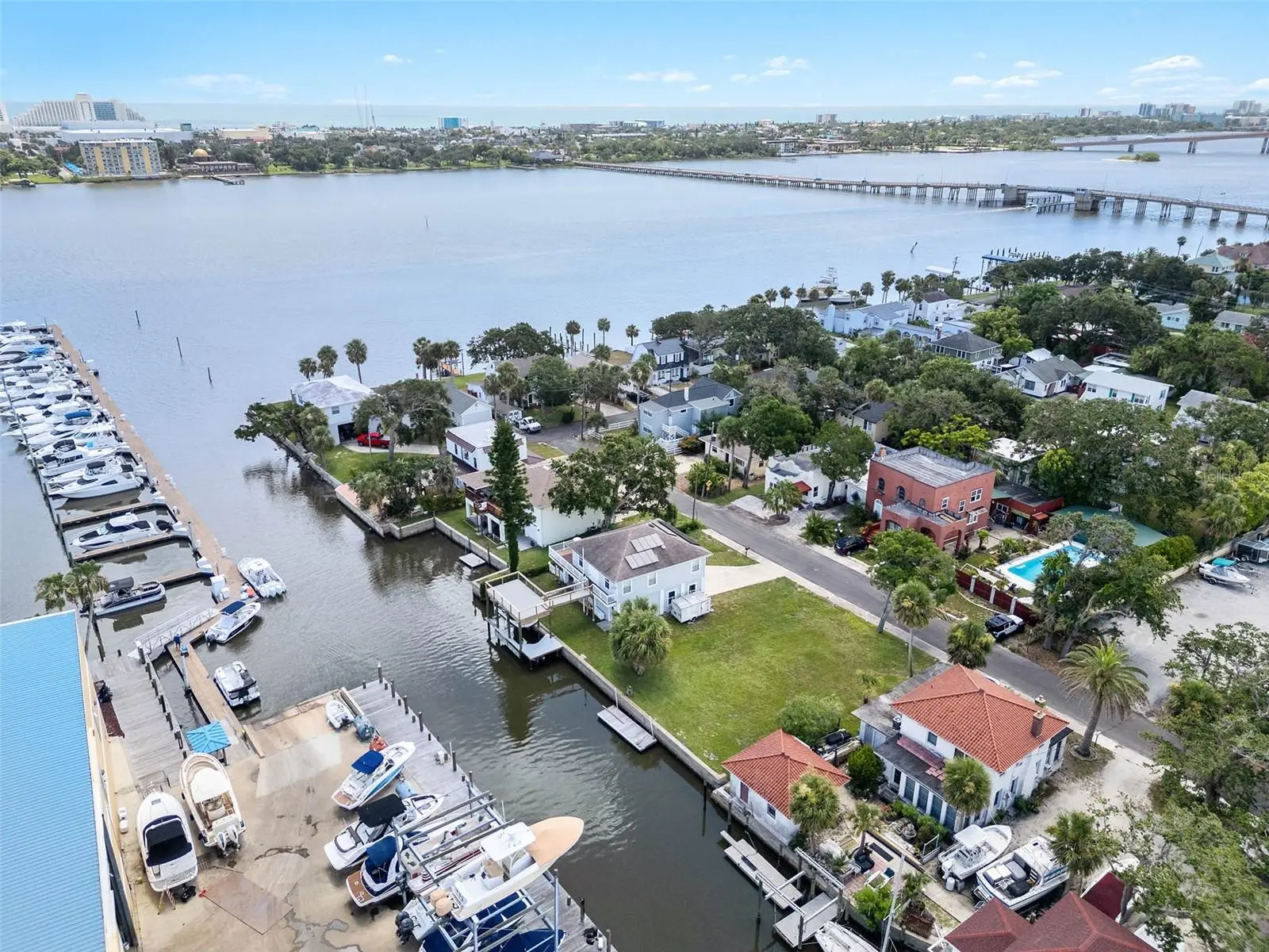 274 Lexington Drive, FL