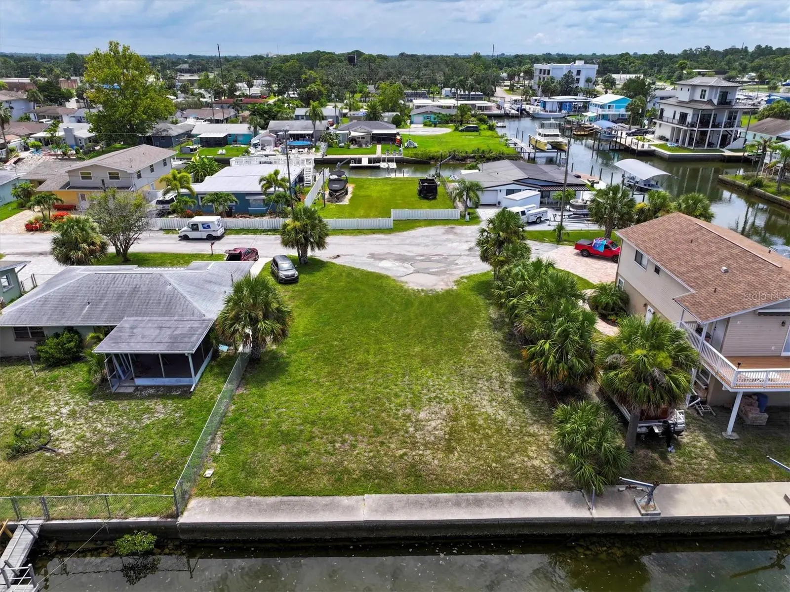13901 Duley Avenue, FL