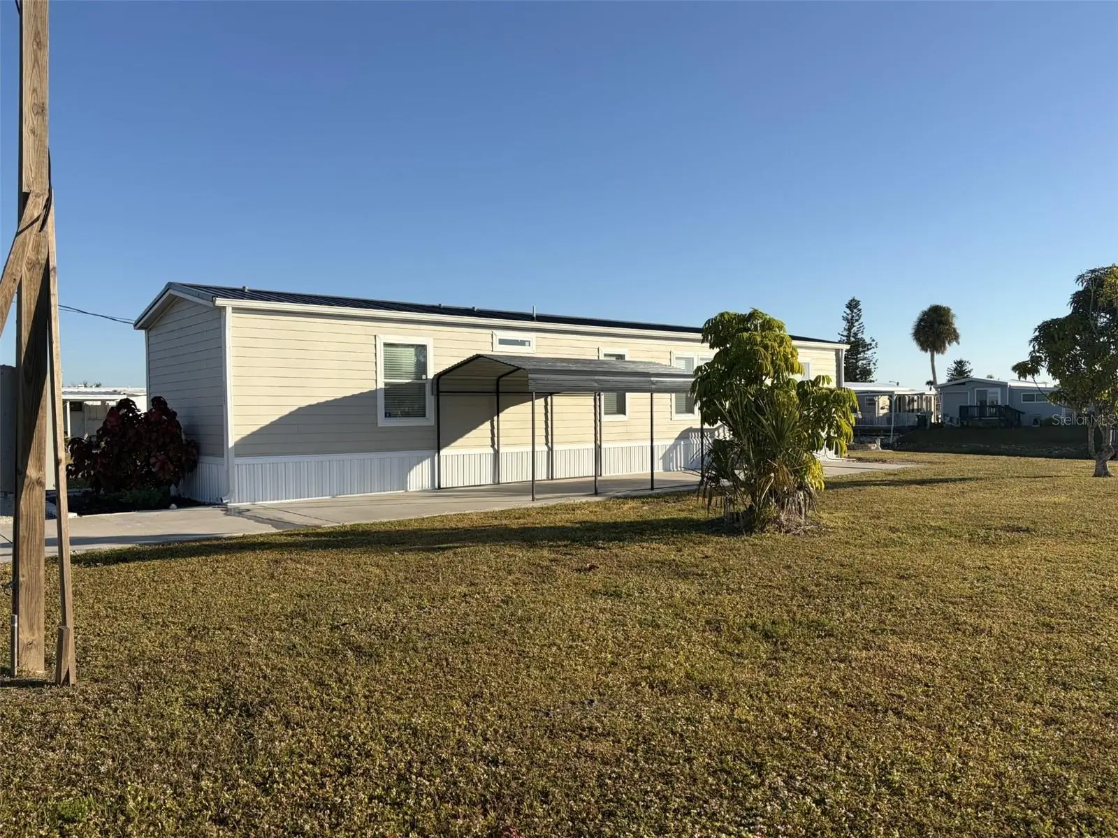 1391 Flamingo Drive, FL