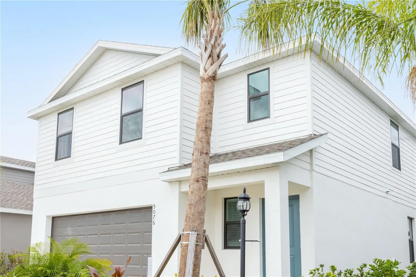 9076 Tequila Sunrise Drive, FL
