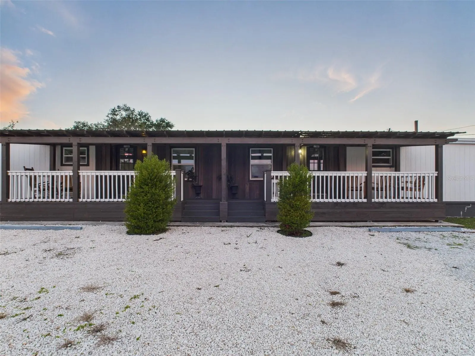 221 1st Street, FL