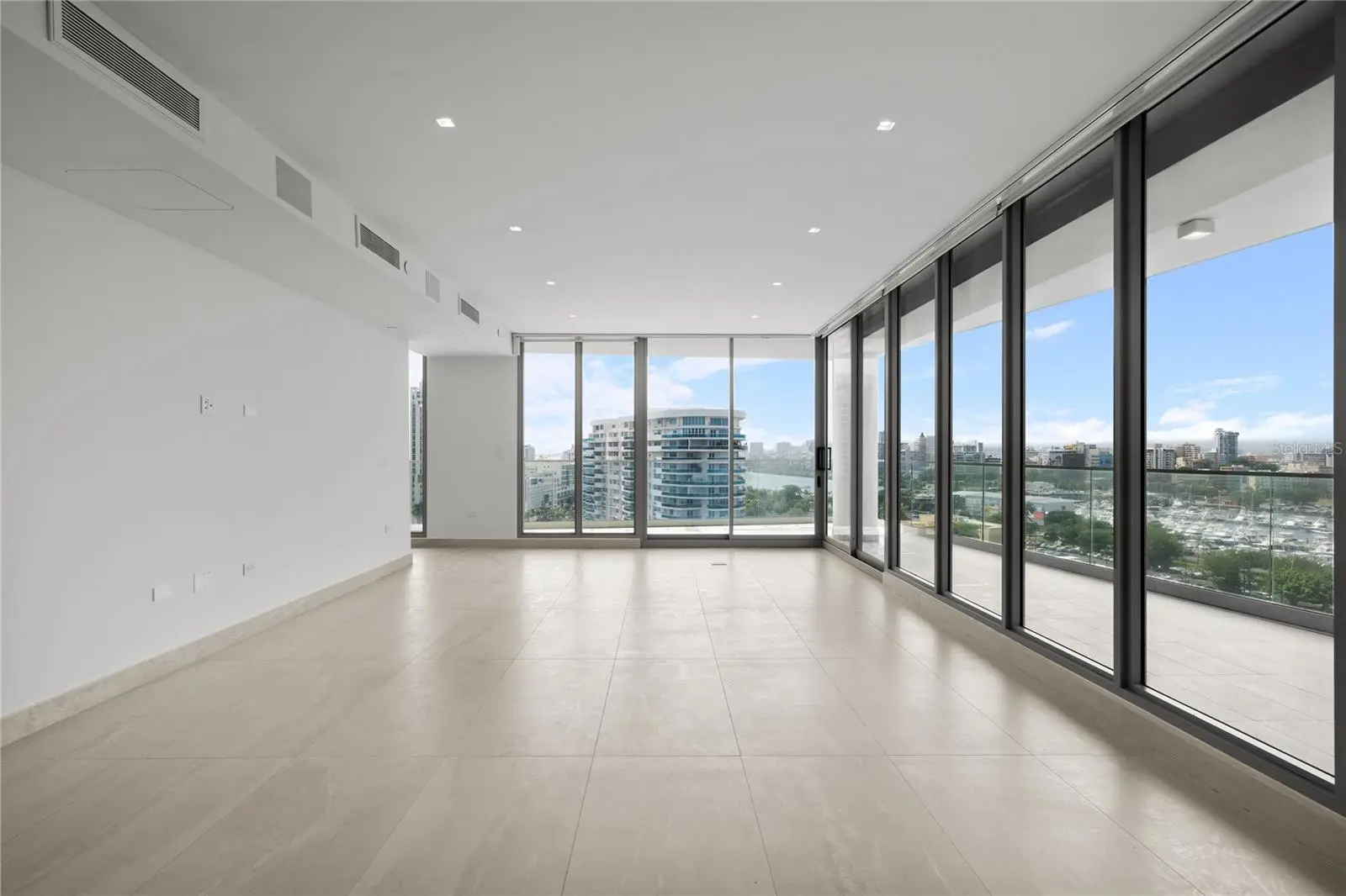 540 De La Constitucion Avenue, PR