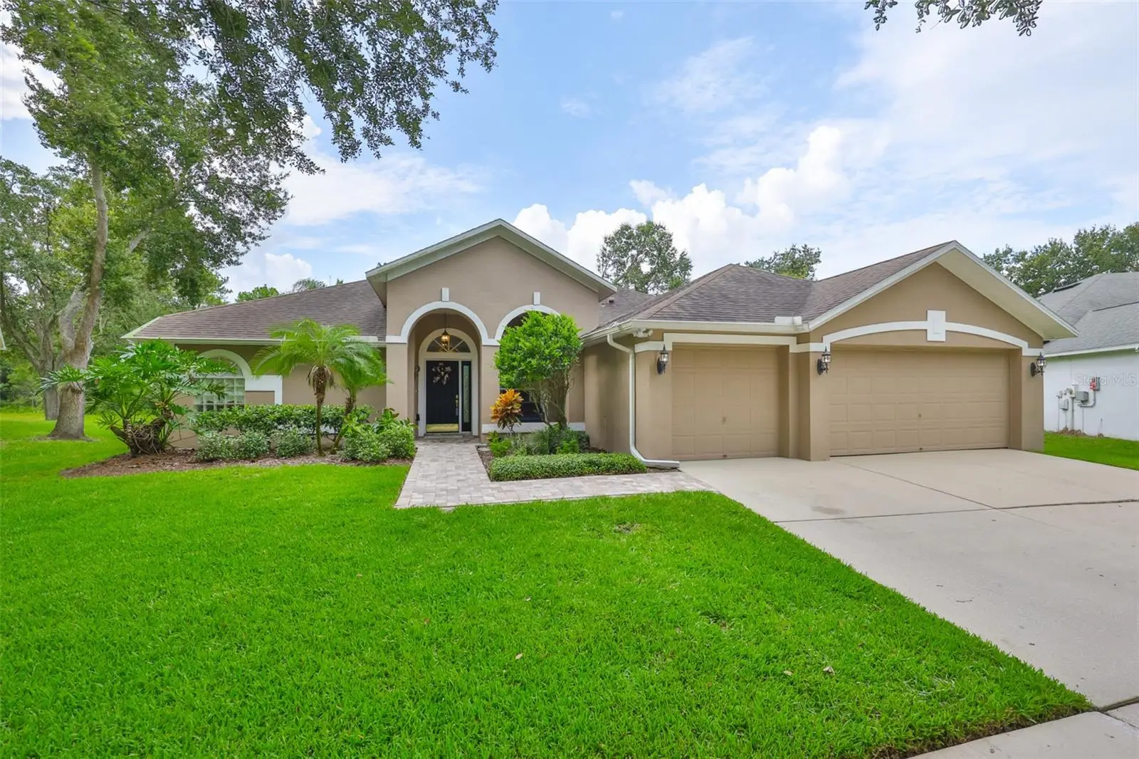 8613 Herons Cove Place, FL