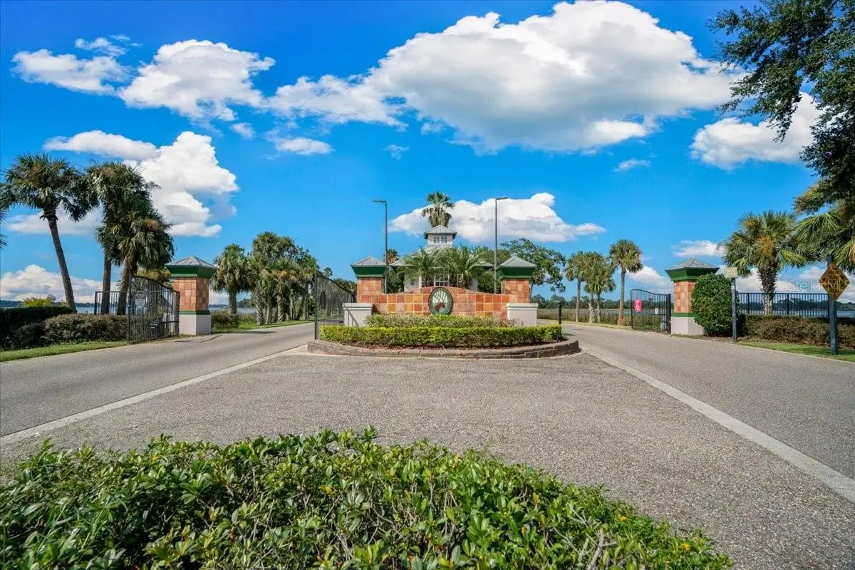 Live Oak Drive, FL