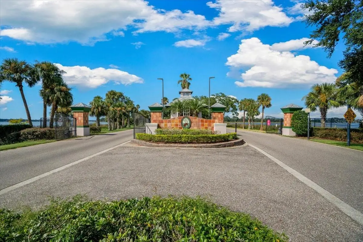 Live Oak Drive, FL