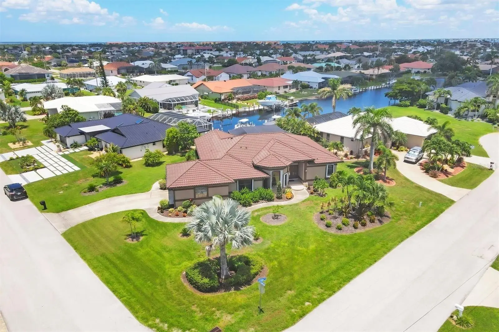 2310 Via Venice, FL
