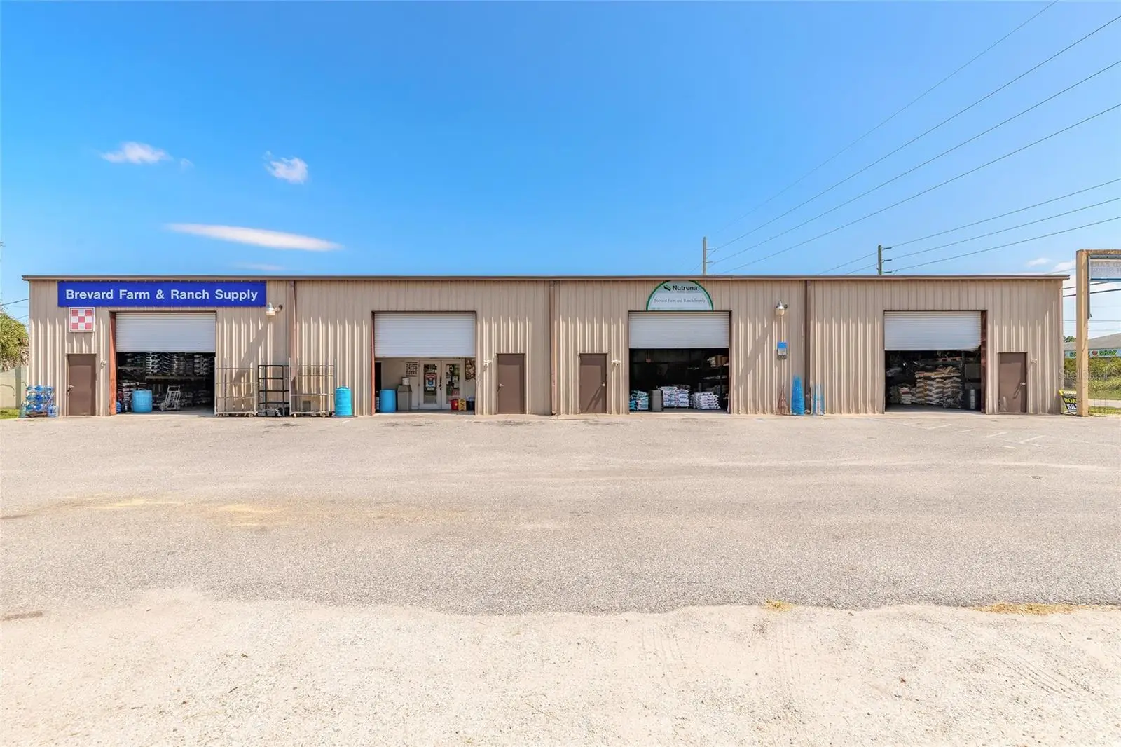 135 Clearlake, FL