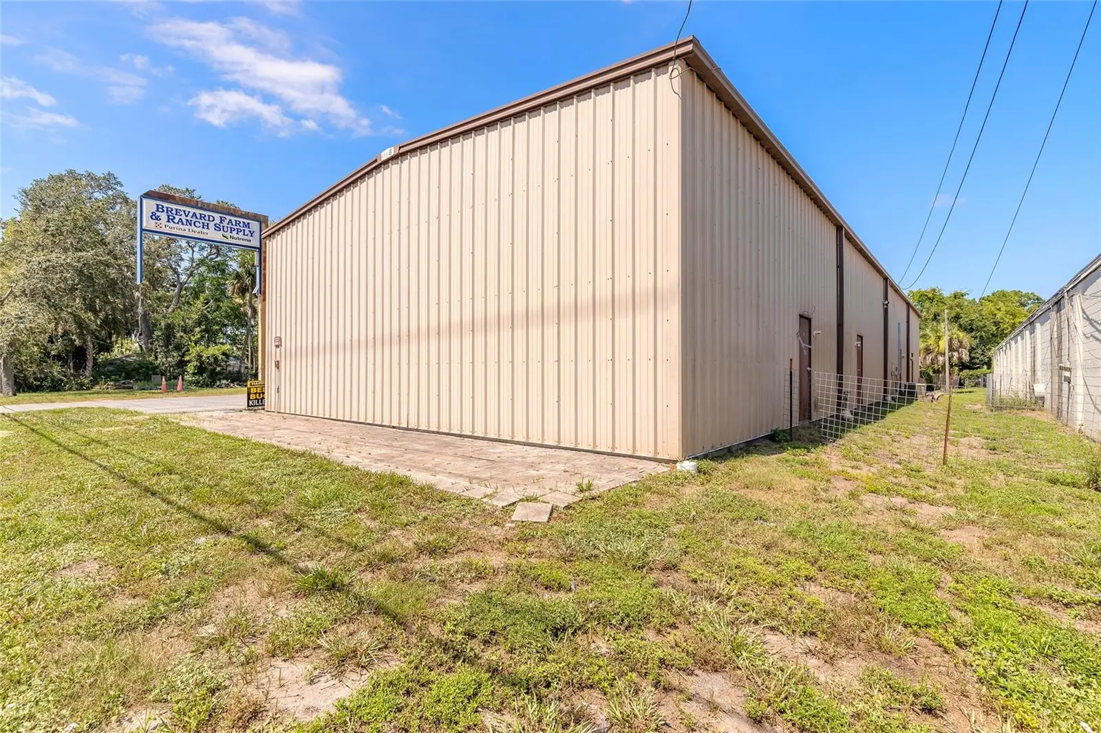 135 Clearlake, FL
