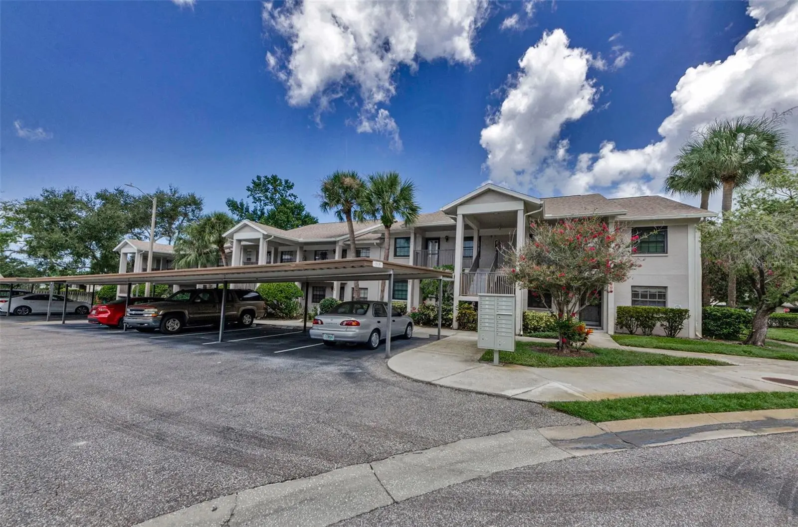 2119 Elm Street, FL