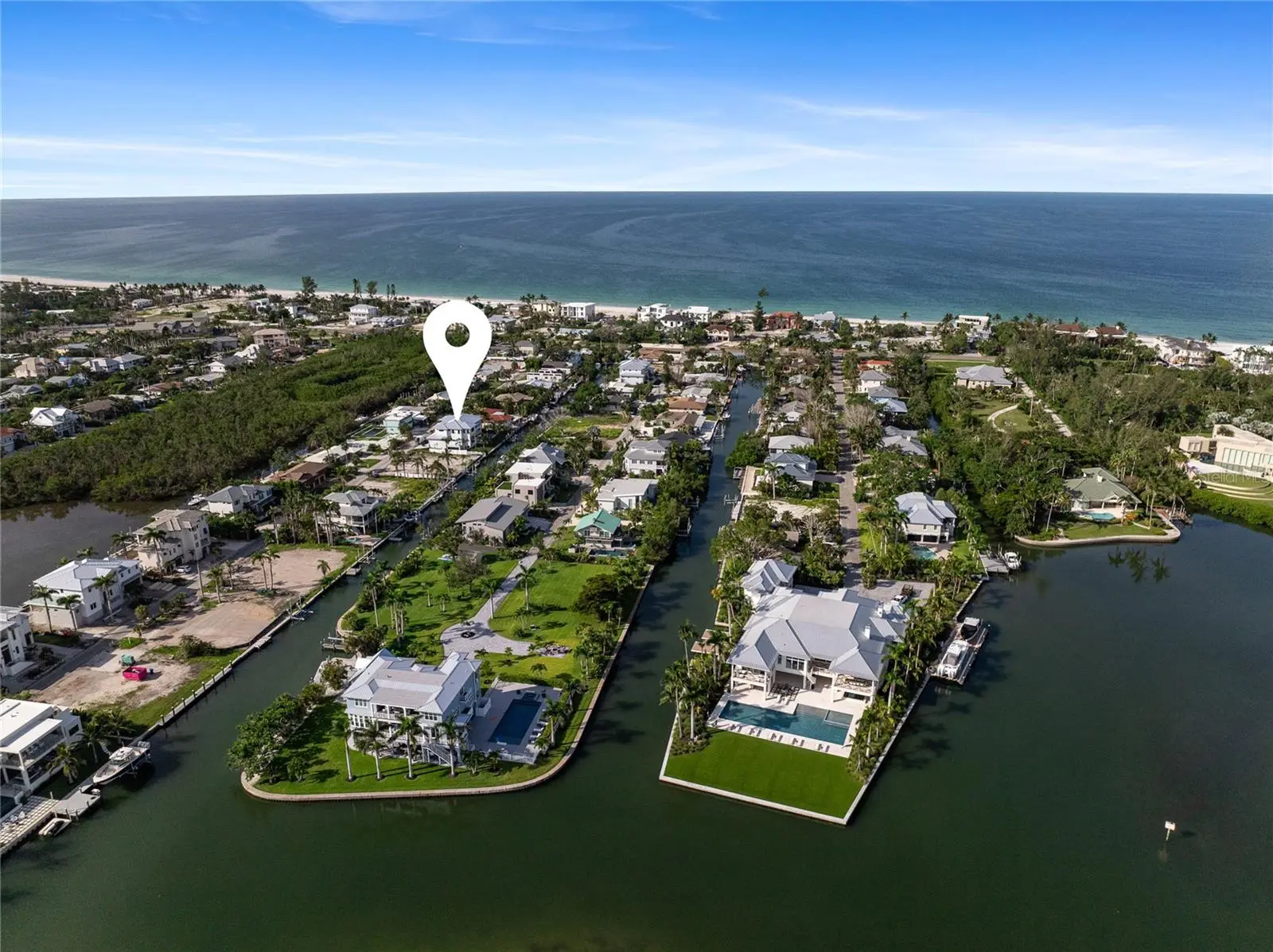 569 Bayview Drive, FL