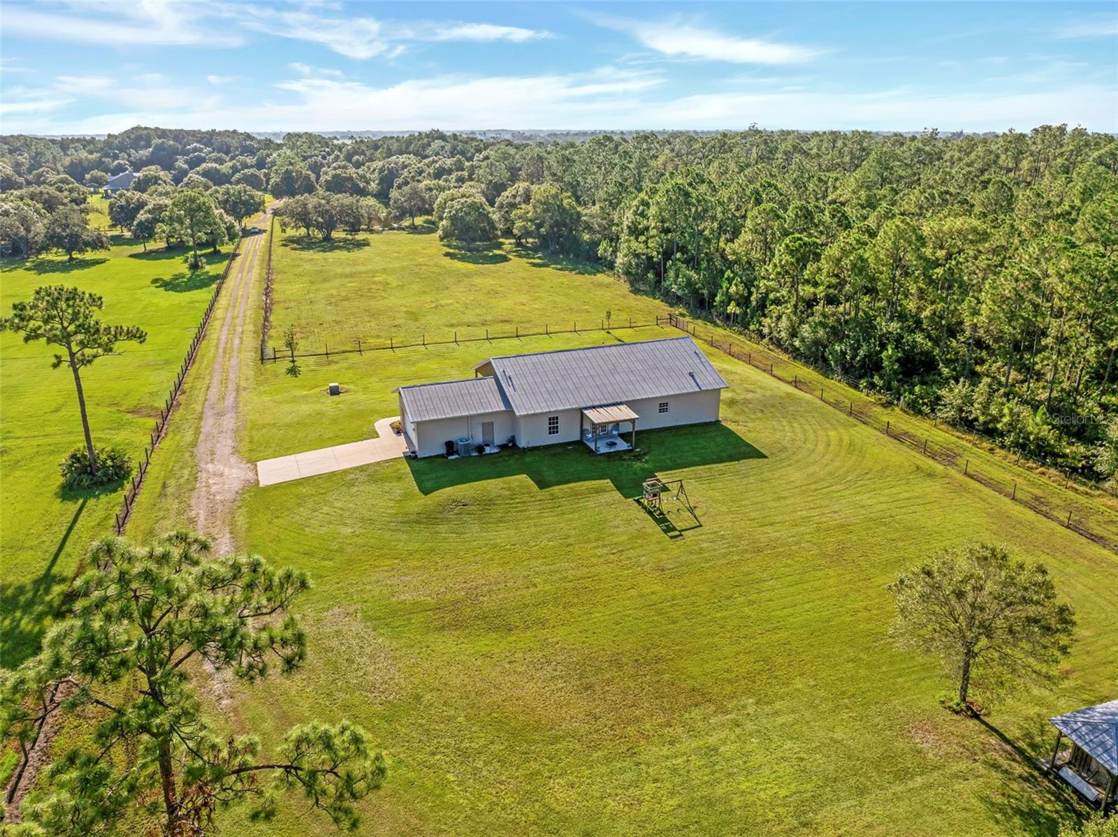 99 Trader Road, FL