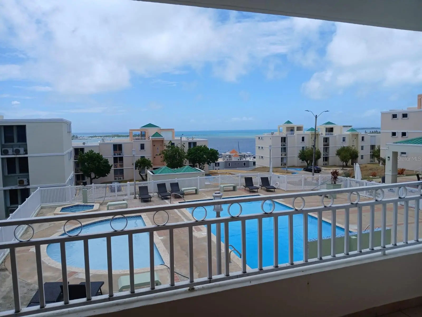 Ave 400-A Vista Real, PR