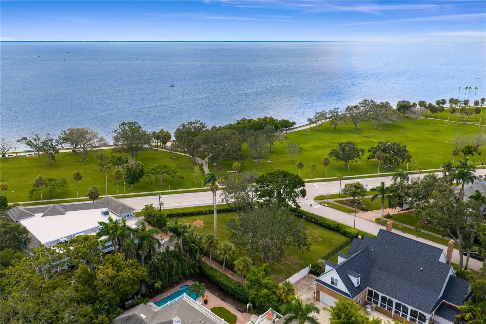 1500 N Shore Drive, FL