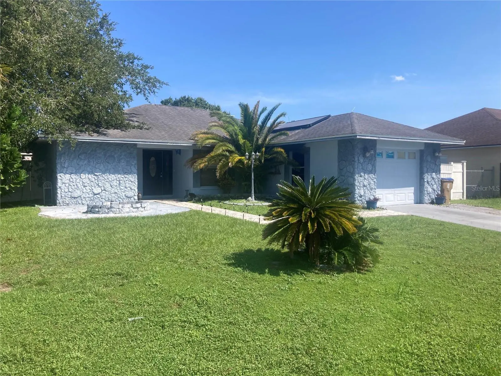 303 Cocoa Court, FL