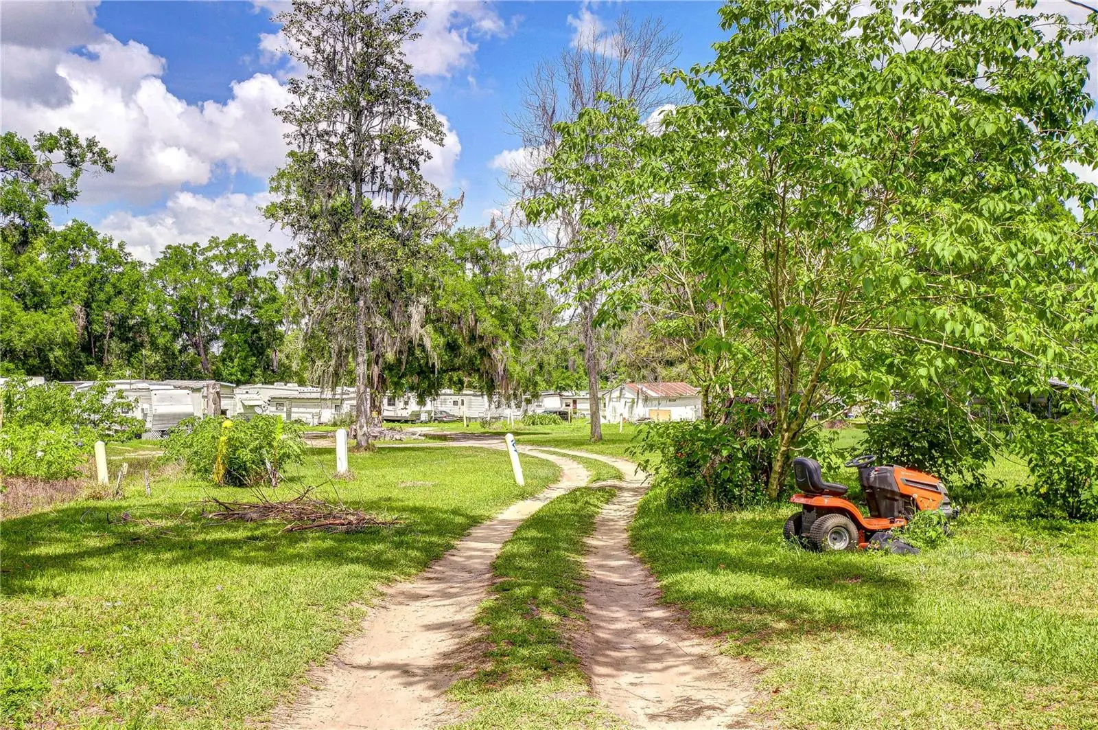 19140 Us Highway 301, FL