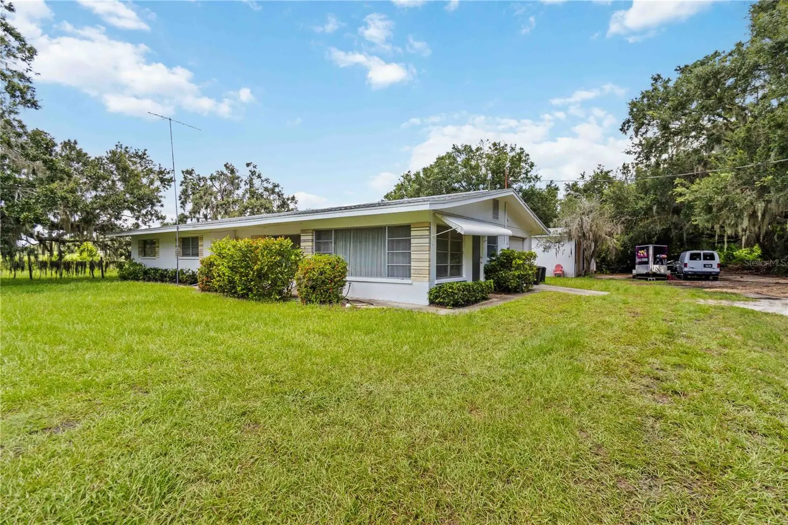 11880 Us Highway 301 N, FL