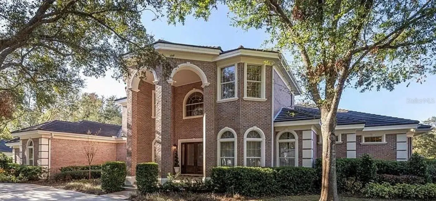 2817 Roehampton Close, FL