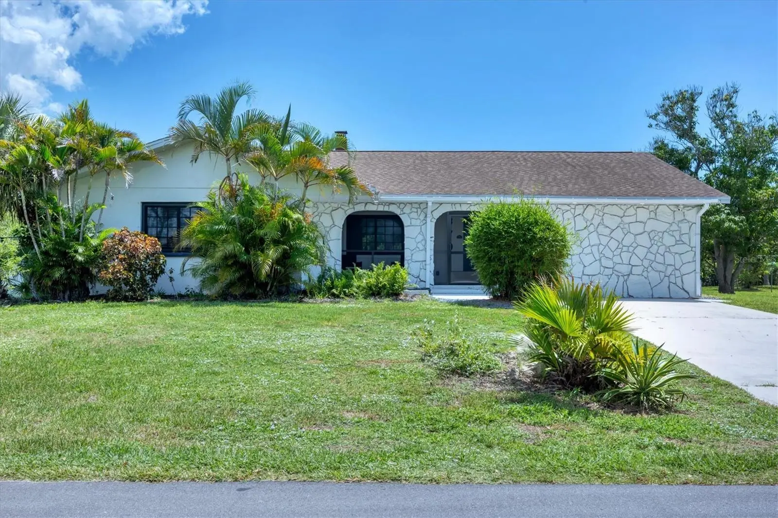 879 2nd Street, FL