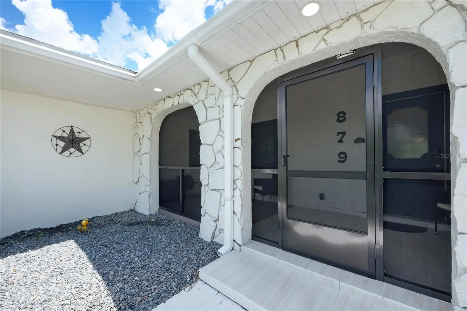 879 2nd Street, FL