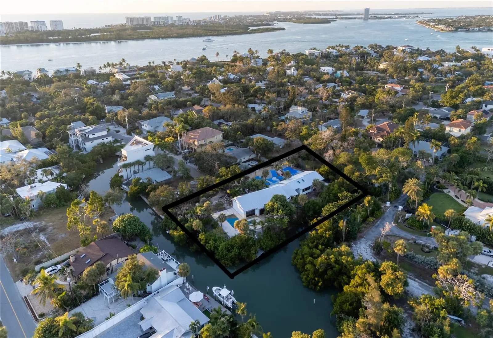 300 Garden Lane, FL