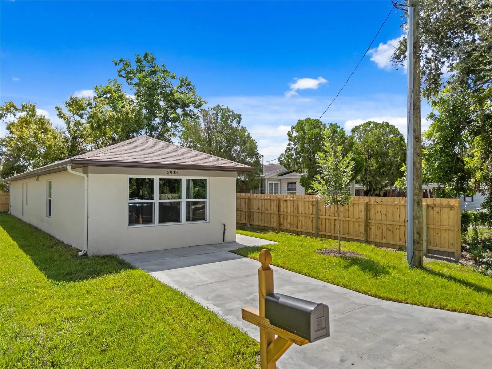 3908 Walnut Avenue, FL