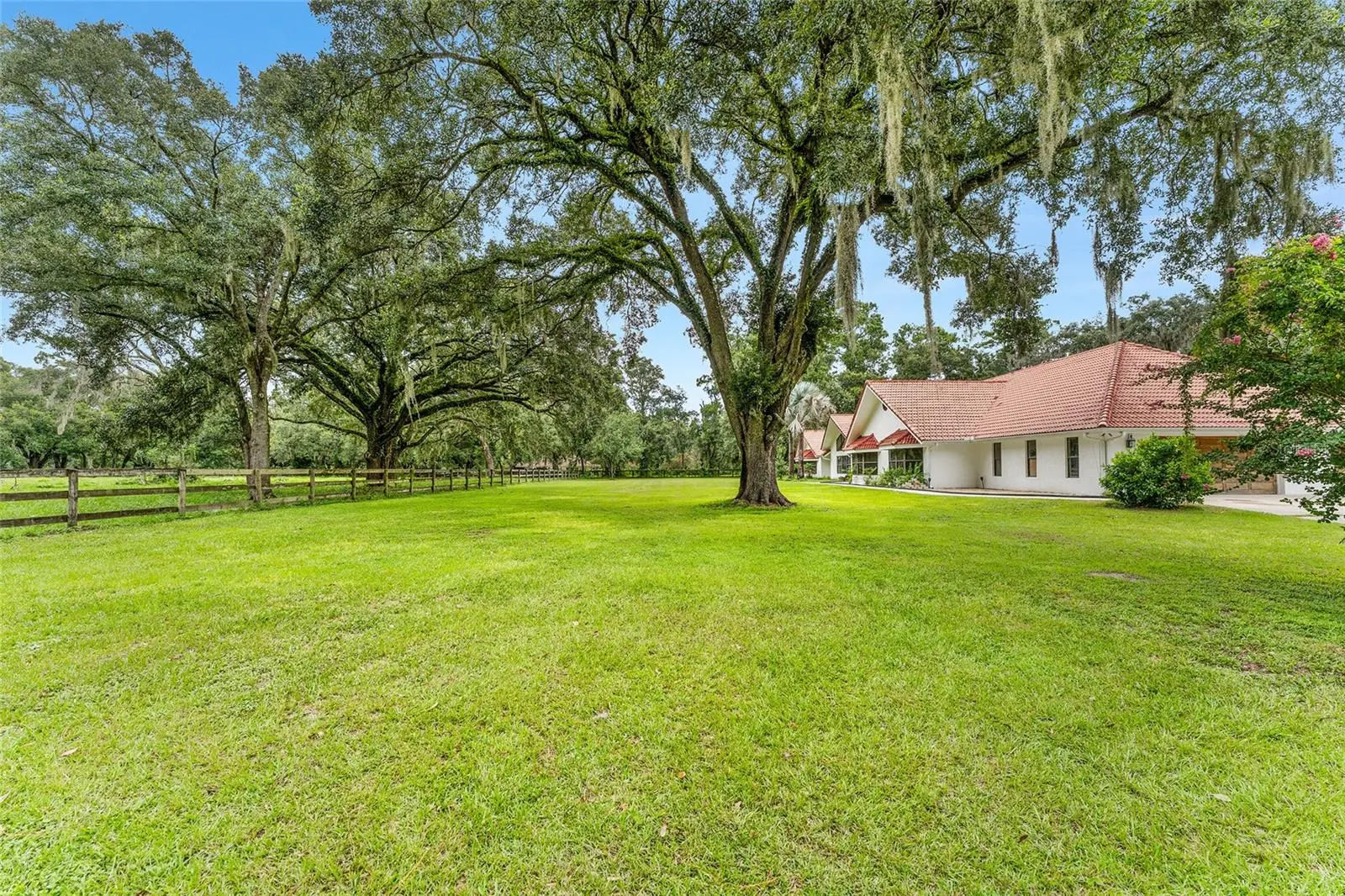 553 205th Avenue, FL