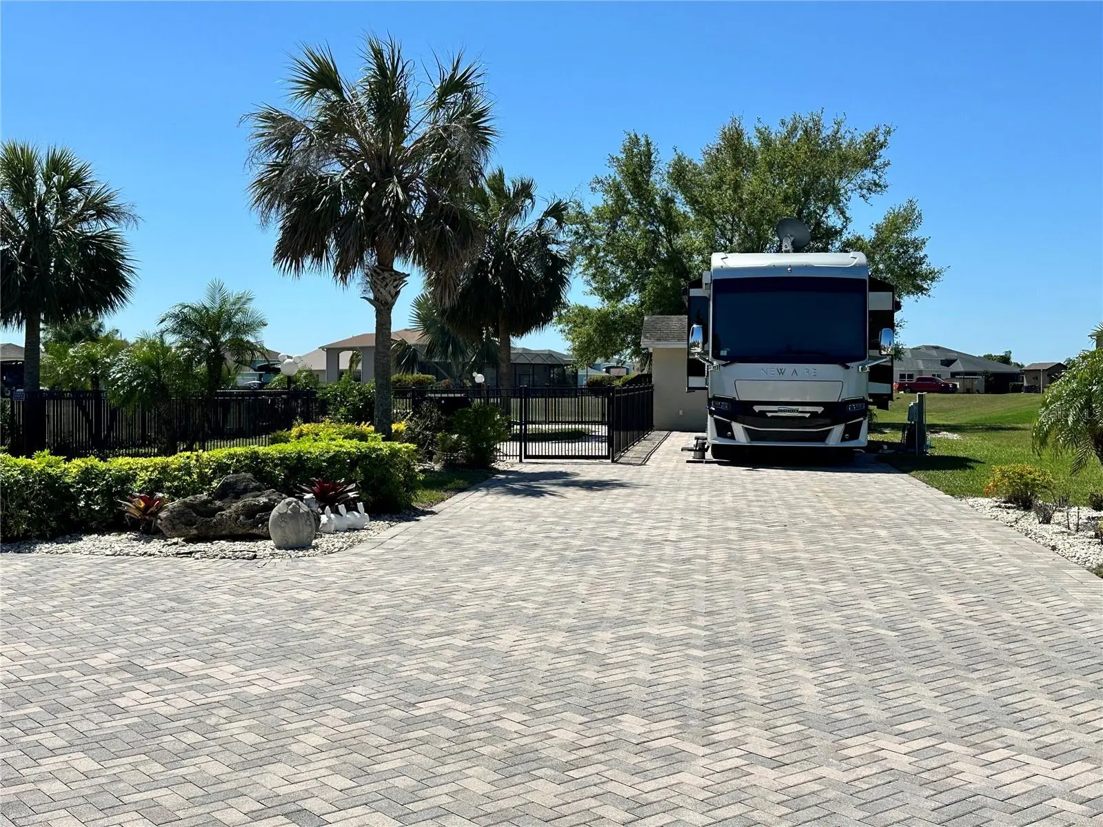 728 Teaberry Trail, FL