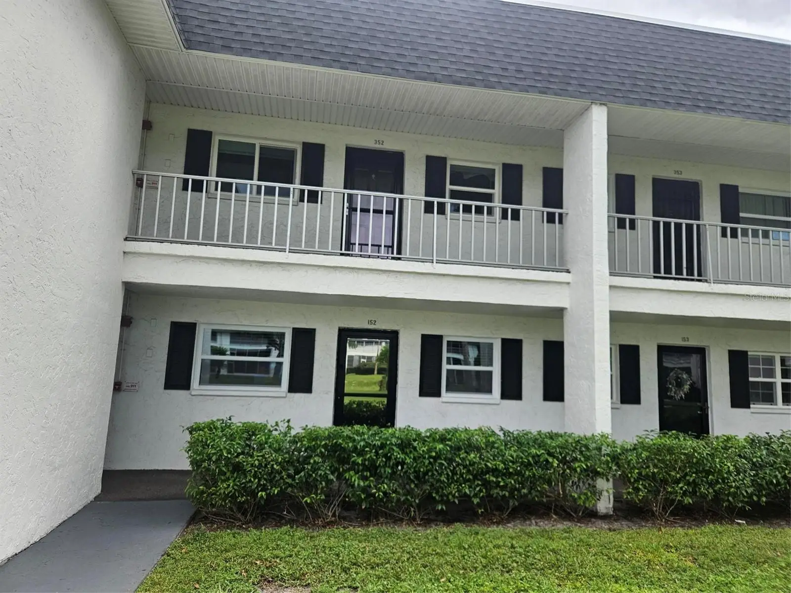 303 47th Avenue Dr W, FL