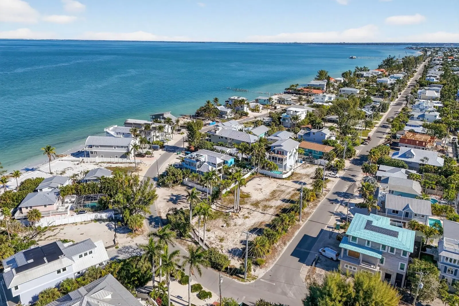 812 Bay Boulevard, FL