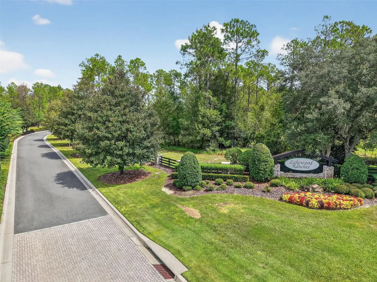 35734 High Pines Drive, FL