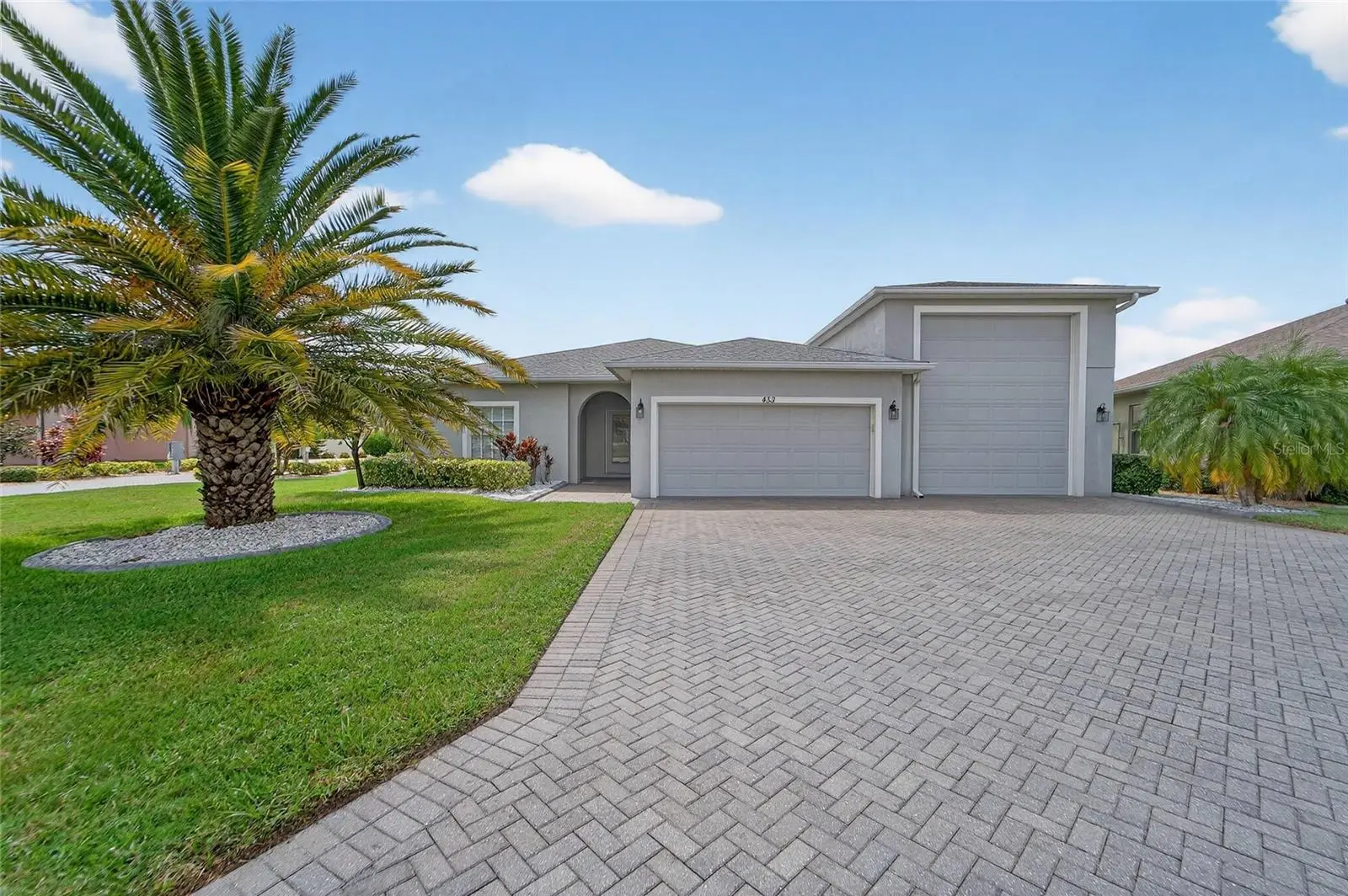453 Nolane Lane, FL