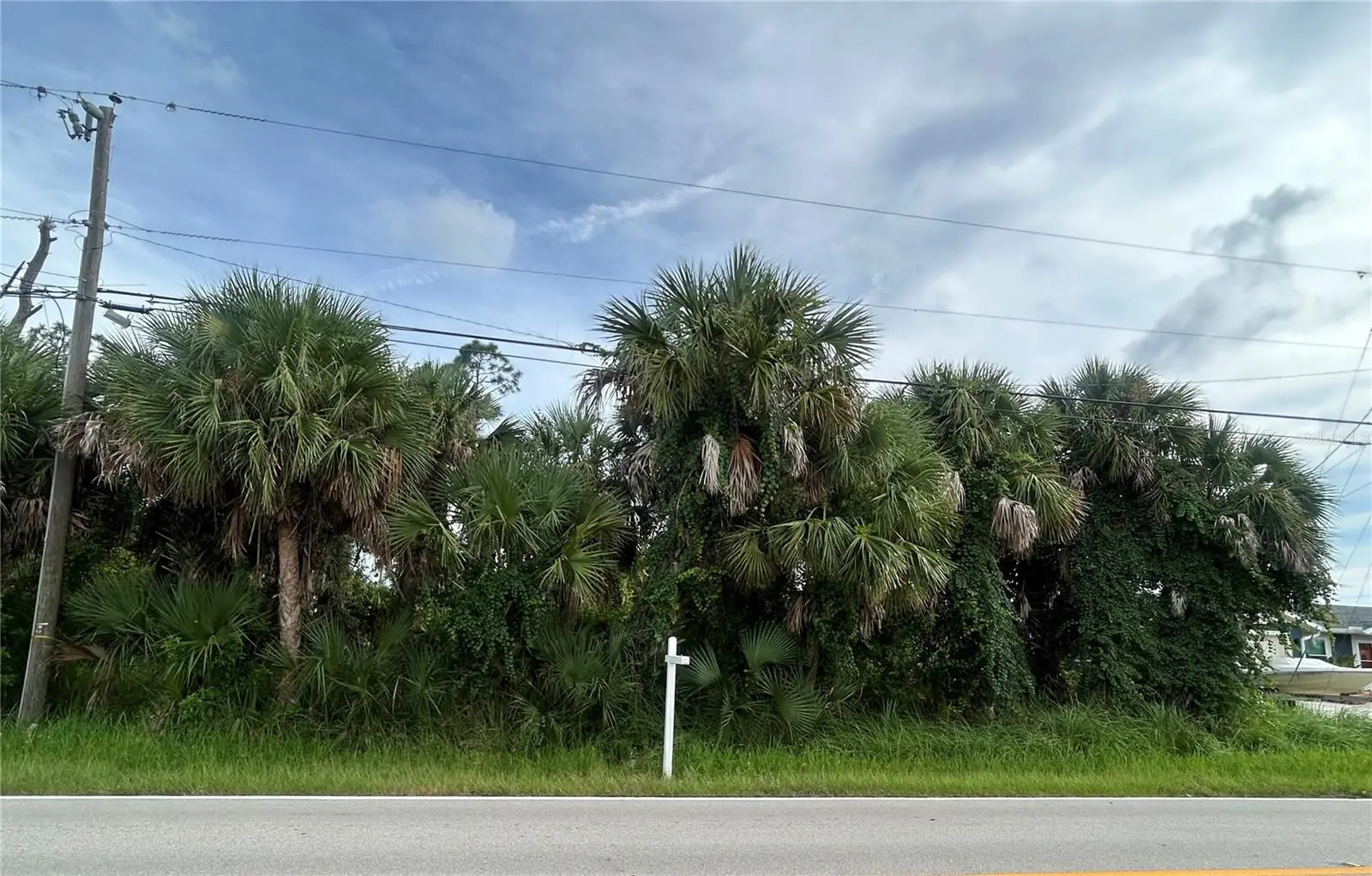 9041 Fruitland Avenue, FL