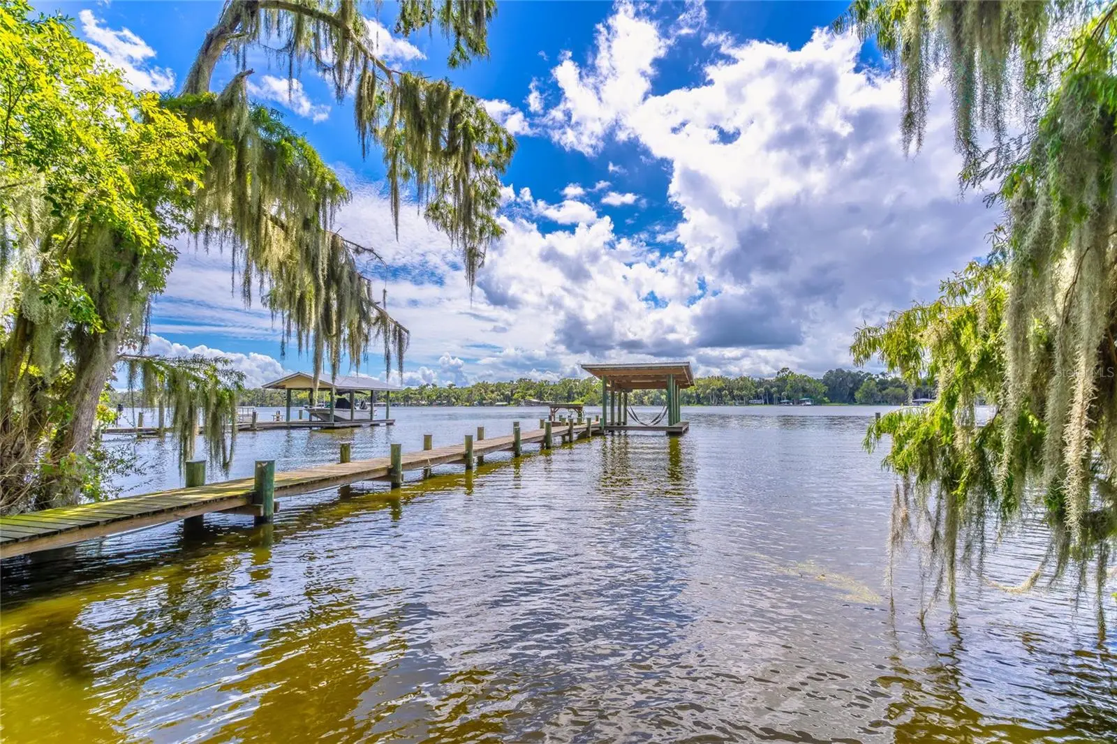 121 Lake George Drive, FL