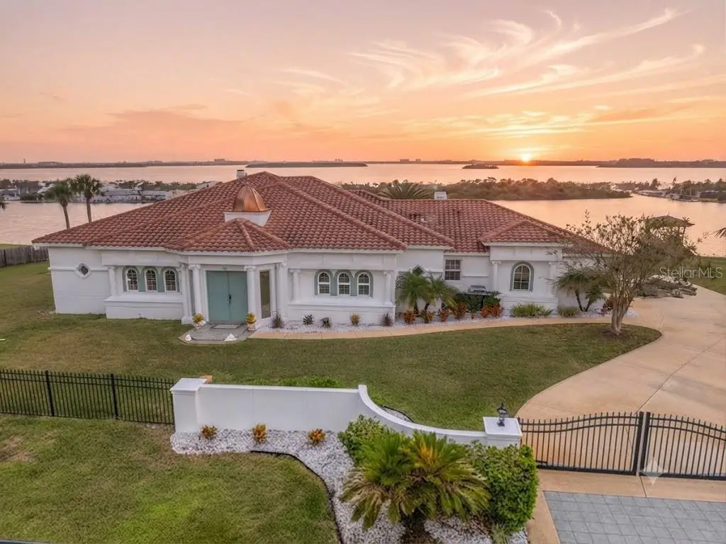 660 Lambert Avenue, FL