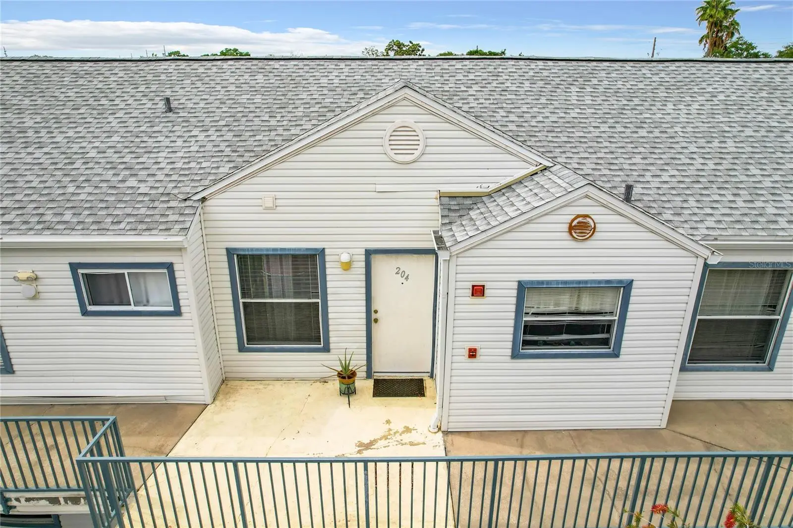 2520 Woodgate Boulevard, FL