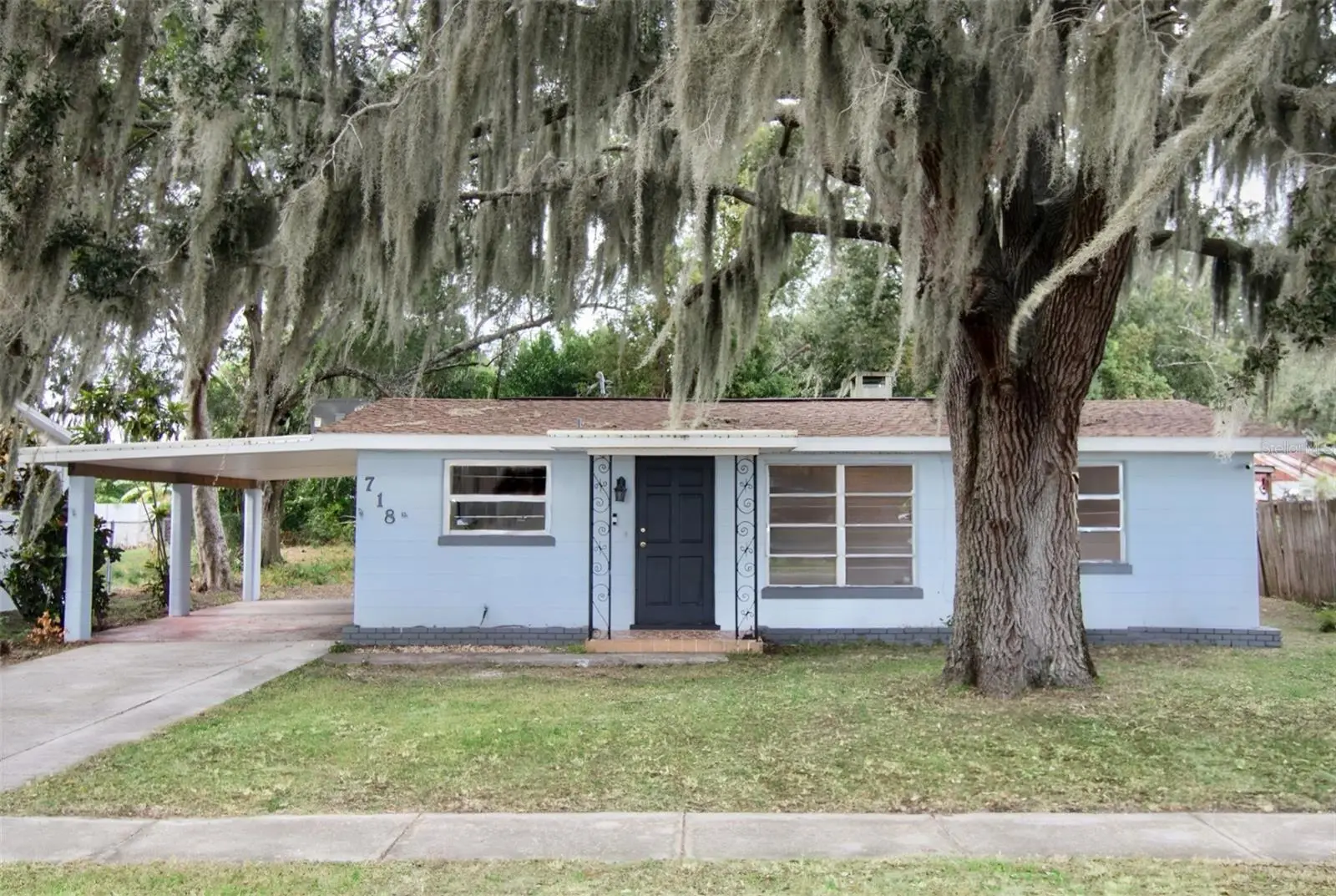 718 Bay Street, FL